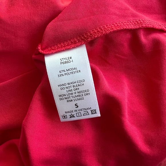 Lush Material Girl Dolman Sleeve Romper Pink Coral NWT - Picture 10 of 14